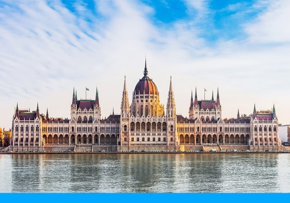 Pemandangan kota Budapest di tepi Sungai Danube